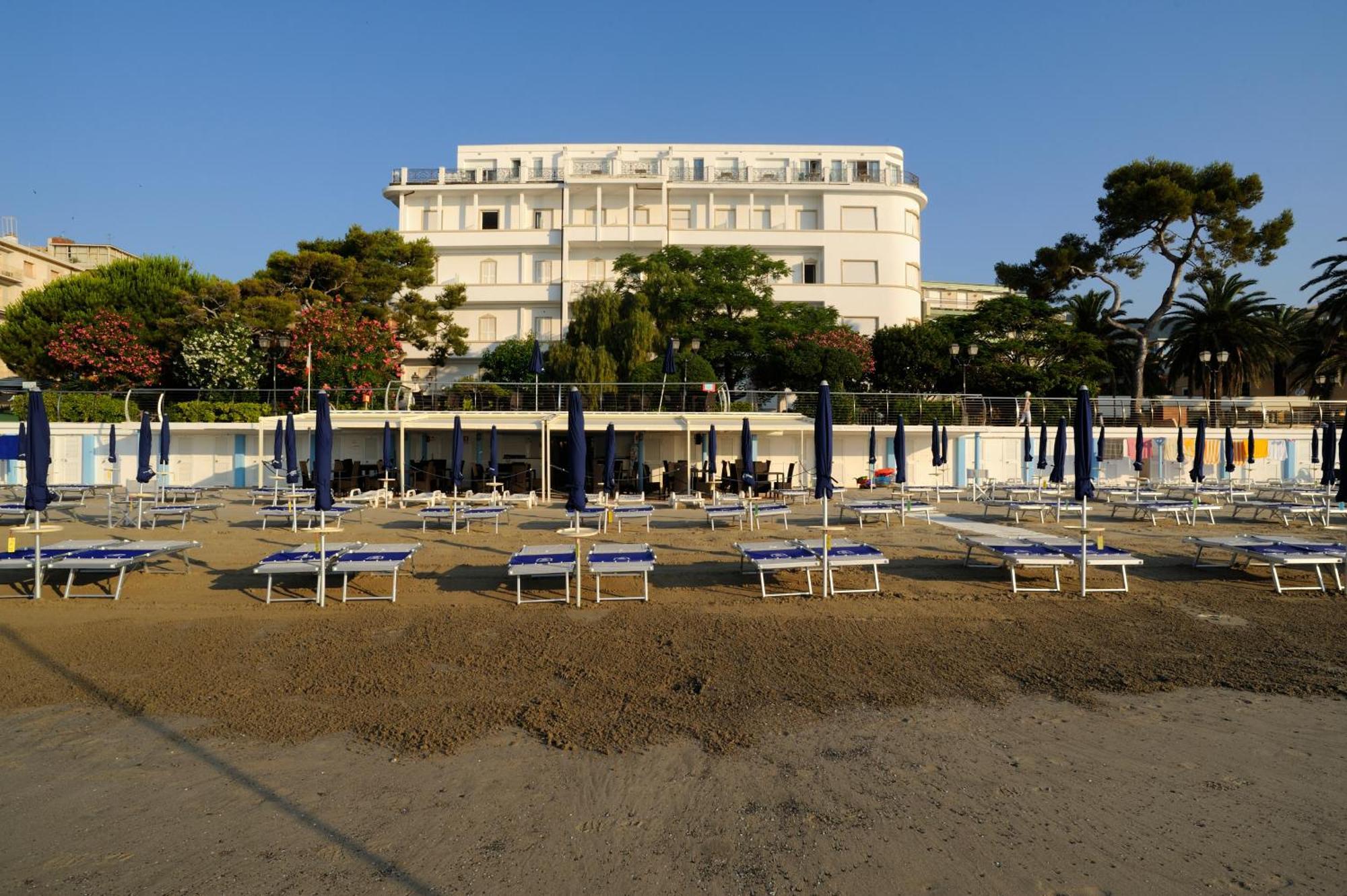 Grand Hotel Mediterranee Alassio Ngoại thất bức ảnh